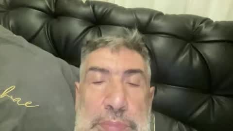 Snapshot of champsex305610 chatting on December 22, 6:27 pm champsex305610 online show from December 22, 6:27 pm