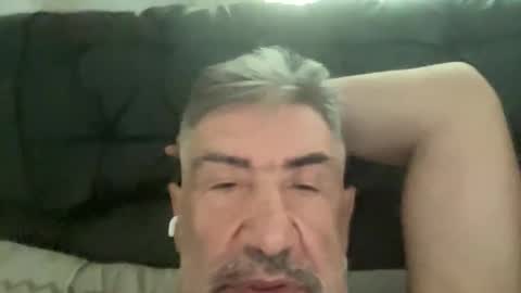 Snapshot of champsex305610 chatting on January 14, 9:04 am champsex305610 online show from January 14, 9:04 am