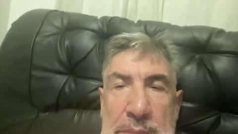 Snapshot of champsex305610 chatting on February 1, 6:39 pm champsex305610 online show from February 1, 6:39 pm