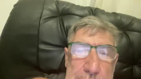 Snapshot of champsex305610 chatting on February 3, 5:40 pm champsex305610 online show from February 3, 5:40 pm