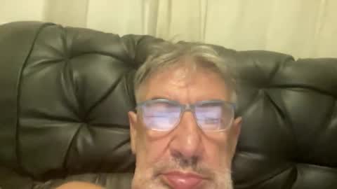 Snapshot of champsex305610 chatting on February 24, 5:44 pm champsex305610 online show from February 24, 5:44 pm