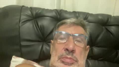 Snapshot of champsex305610 chatting on March 4, 4:57 pm champsex305610 online show from March 4, 4:57 pm