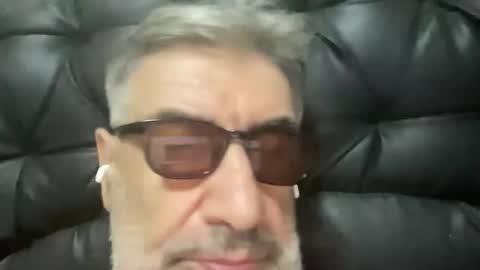 Snapshot of champsex305610 chatting on March 10, 6:24 pm champsex305610 online show from March 10, 6:24 pm