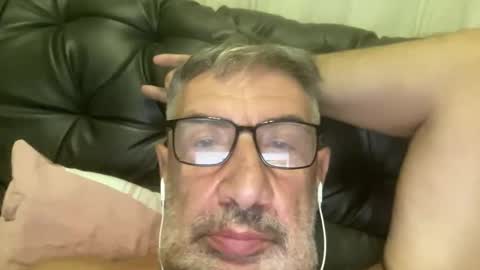 Snapshot of champsex305610 chatting on April 23, 6:43 pm champsex305610 online show from April 23, 6:43 pm