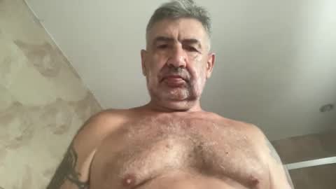 Snapshot of champsex305610 chatting on April 26, 8:01 am champsex305610 online show from April 26, 8:01 am
