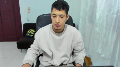 Snapshot of chandler_kenji chatting on September 29, 4:17 am Kenji online show from September 29, 4:17 am