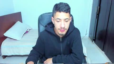 Snapshot of chandler_kenji chatting on February 3, 1:15 am Kenji online show from February 3, 1:15 am