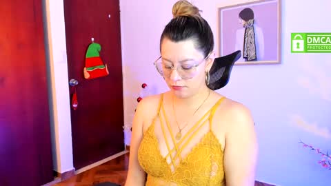 Snapshot of chanell_taylor_ chatting on December 28, 12:24 pm chanell online show from December 28, 12:24 pm