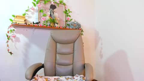 Snapshot of chanell_taylor_ chatting on March 13, 1:18 pm chanell online show from March 13, 1:18 pm