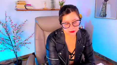 Snapshot of chanell_taylor_ chatting on June 22, 9:06 am chanell online show from June 22, 9:06 am