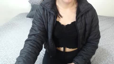 Snapshot of chanelsexyy chatting on September 21, 10:00 pm Viviana 3 online show from September 21, 10:00 pm