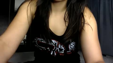 Snapshot of chanelsexyy chatting on May 26, 9:00 pm Viviana 3 online show from May 26, 9:00 pm