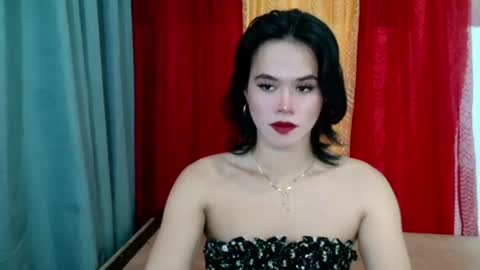 Snapshot of channel_maxine chatting on July 18, 6:23 pm Rosette online show from July 18, 6:23 pm