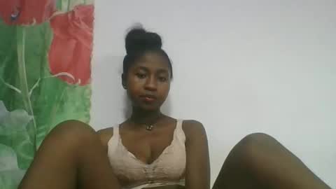 chantale483461 online show from March 28, 2:55 am