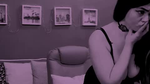 The Queen online show from February 7, 3:16 pm