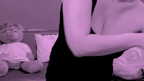 The Queen online show from April 1, 1:52 pm