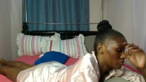 Snapshot of chantelsamz2 chatting on February 28, 7:37 am Chantel online show from February 28, 7:37 am