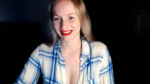 Snapshot of chanti_lovee chatting on June 29, 9:04 pm We Vibe Device that vibrates at the sound of Tips and makes me wet. vibe lush edging daddy lovense online show from June 29, 9:04 pm