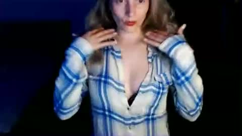 Snapshot of chanti_lovee chatting on July 15, 10:04 pm We Vibe Device that vibrates at the sound of Tips and makes me wet. vibe lush edging daddy lovense online show from July 15, 10:04 pm