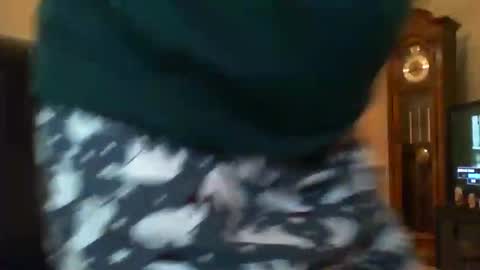 Snapshot of charle79 chatting on January 2, 1:17 am charle79 online show from January 2, 1:17 am