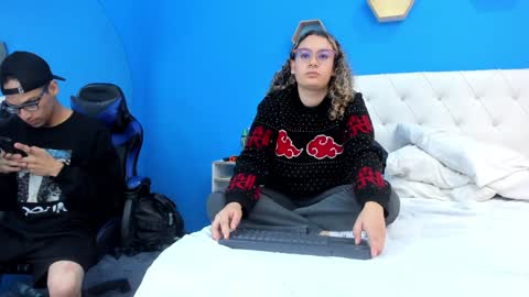 Charles y Elara online show from December 11, 6:36 am