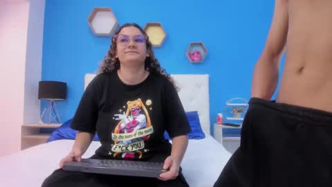 Charles y Elara online show from January 31, 3:09 am