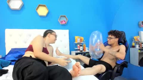 Charles y Elara online show from February 12, 8:07 pm