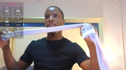 charlesbrown_ online show from November 29, 1:25 pm