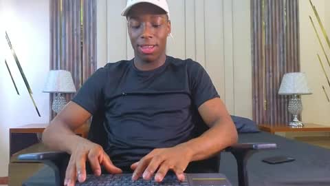 Snapshot of charlesbrown_ chatting on May 18, 1:39 pm charlesbrown_ online show from May 18, 1:39 pm