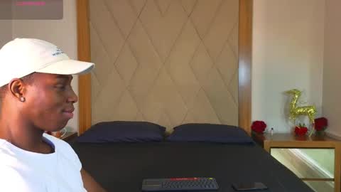 Snapshot of charlesbrown_ chatting on May 21, 1:51 pm charlesbrown_ online show from May 21, 1:51 pm