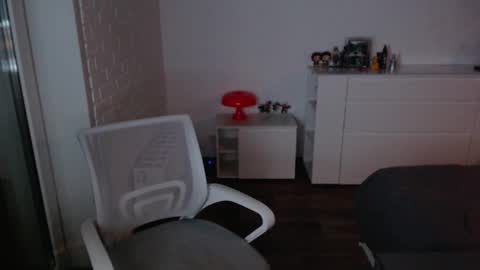 charleshanson69 online show from November 28, 10:01 pm