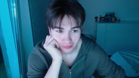 charleshanson69 online show from December 14, 11:04 am