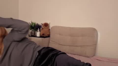 Snapshot of charlesreynosa chatting on February 25, 9:30 am Ariel online show from February 25, 9:30 am