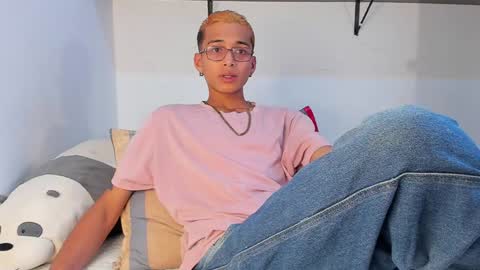 Snapshot of charlieerusso chatting on January 16, 8:36 pm Charles Russo online show from January 16, 8:36 pm