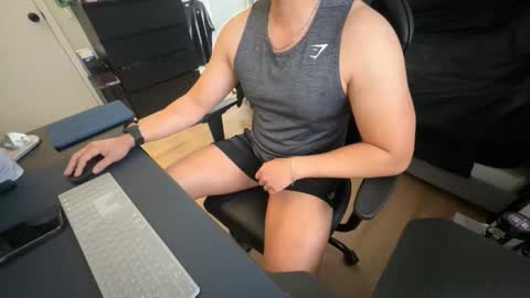 charliekkw online show from March 1, 8:11 pm