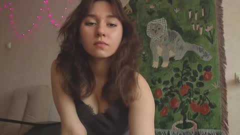 Freya online show from April 16, 9:10 am