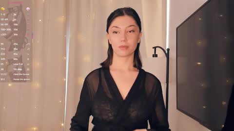 Snapshot of charlinepiker chatting on February 3, 7:57 am Yumi online show from February 3, 7:57 am