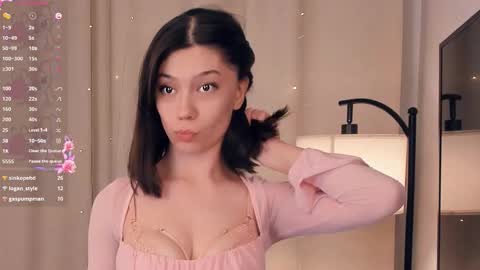 Snapshot of charlinepiker chatting on February 18, 9:11 pm Yumi online show from February 18, 9:11 pm