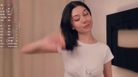 Snapshot of charlinepiker chatting on February 23, 7:44 pm Yumi online show from February 23, 7:44 pm