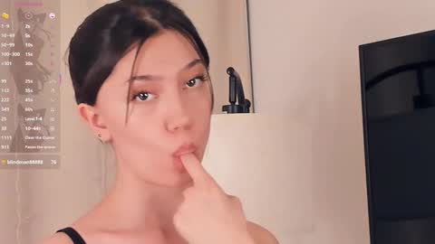 Snapshot of charlinepiker chatting on February 26, 7:24 pm Yumi online show from February 26, 7:24 pm