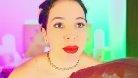 Snapshot of charlootteevans chatting on May 30, 10:29 pm Charloott Evans online show from May 30, 10:29 pm