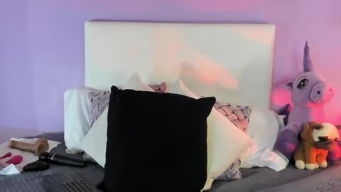 Char 3 online show from September 17, 3:35 pm