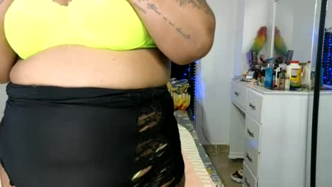Snapshot of charlotte_027 chatting on June 22, 3:36 am charlotte_027 online show from June 22, 3:36 am