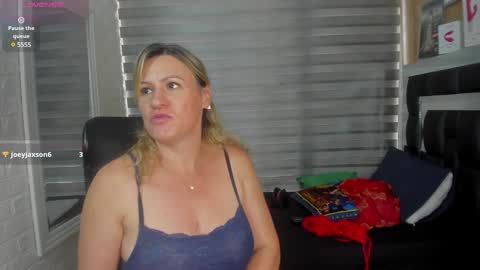 Snapshot of charlotte__g chatting on January 14, 5:01 pm charlotte online show from January 14, 5:01 pm
