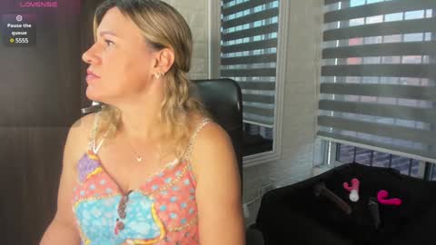 Snapshot of charlotte__g chatting on January 23, 11:58 am charlotte online show from January 23, 11:58 am