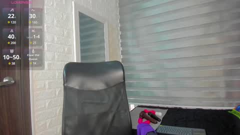 Snapshot of charlotte__g chatting on January 27, 11:54 am charlotte online show from January 27, 11:54 am