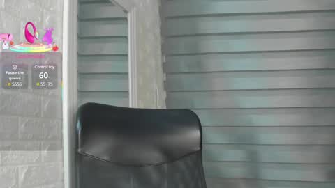 Snapshot of charlotte__g chatting on March 9, 5:11 am charlotte online show from March 9, 5:11 am