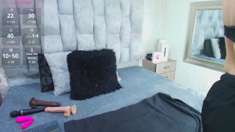 Snapshot of charlotte__g chatting on September 15, 10:59 am charlotte online show from September 15, 10:59 am
