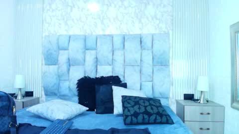 Snapshot of charlotte__g chatting on September 22, 11:12 am charlotte online show from September 22, 11:12 am