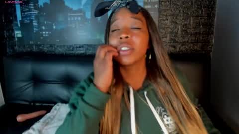  CHARLOTTE BROWN  online show from December 1, 1:27 pm